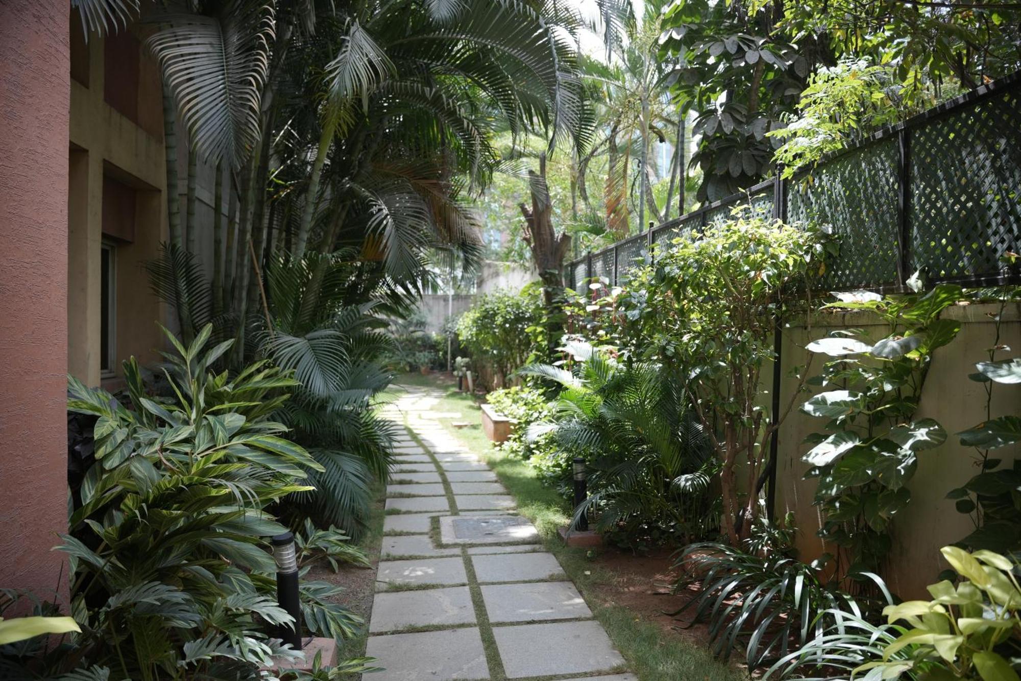 Hotel Nagarjuna Suites บังกาลอร์ ภายนอก รูปภาพ