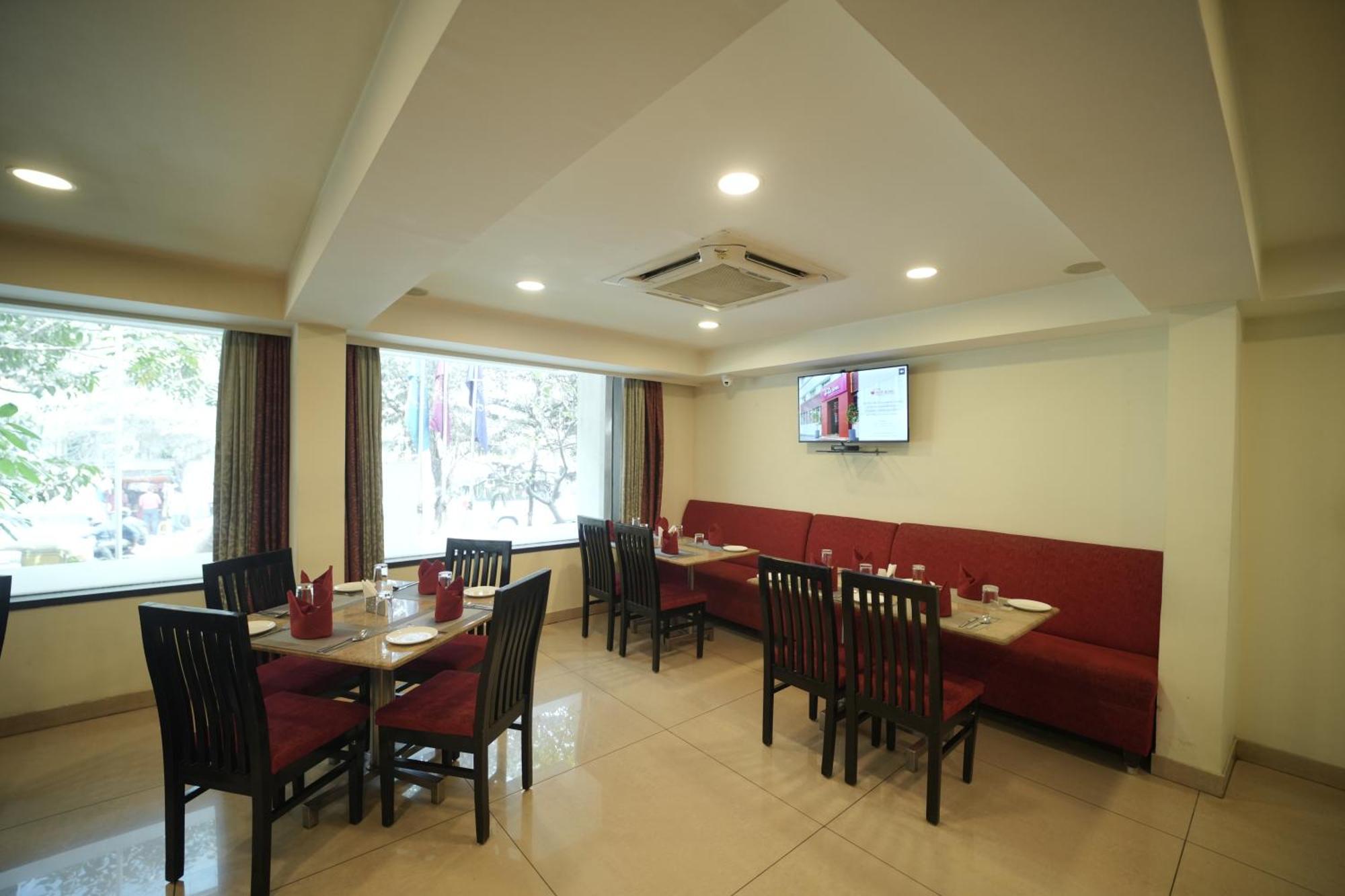 Hotel Nagarjuna Suites บังกาลอร์ ภายนอก รูปภาพ