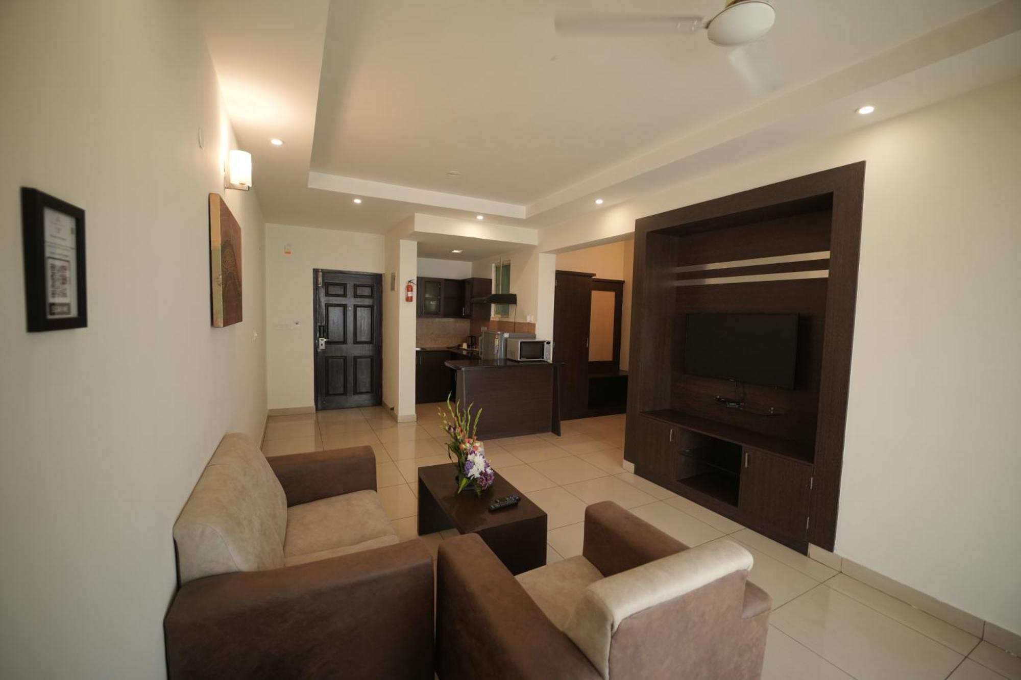 Hotel Nagarjuna Suites บังกาลอร์ ภายนอก รูปภาพ